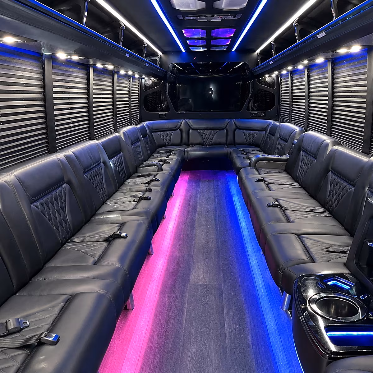 Overland Park Birthday, Sweet 16, & Quinceañera Transportation group transportation