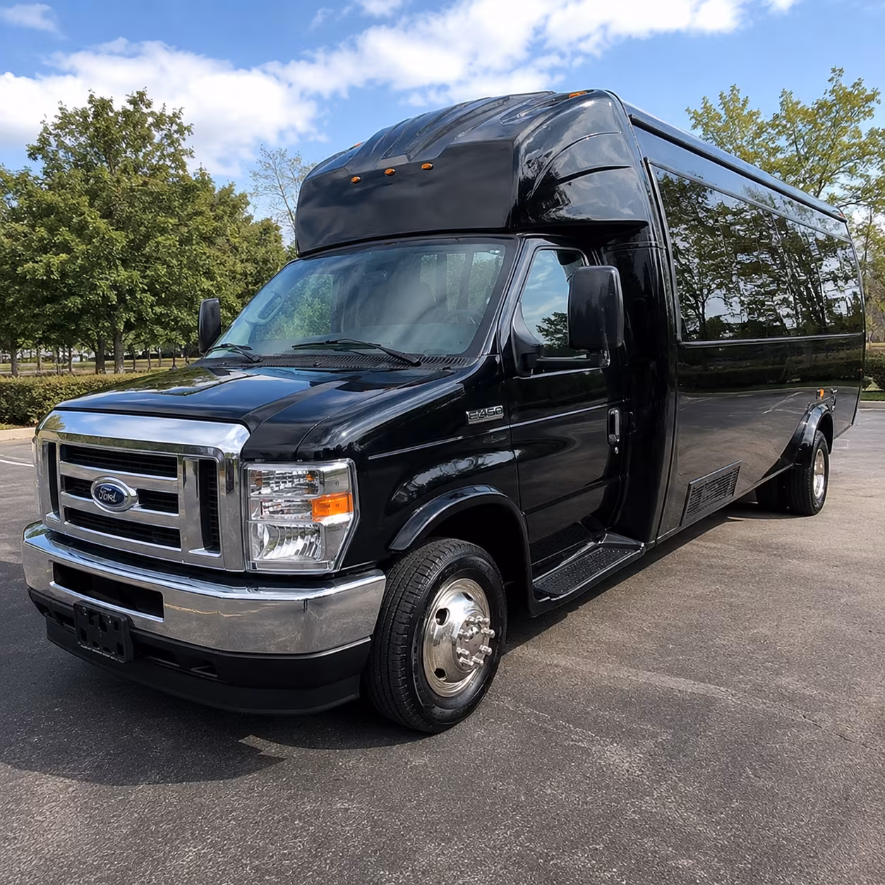 Overland Park Winery Tour & Pub Crawl Transportation party bus exterior