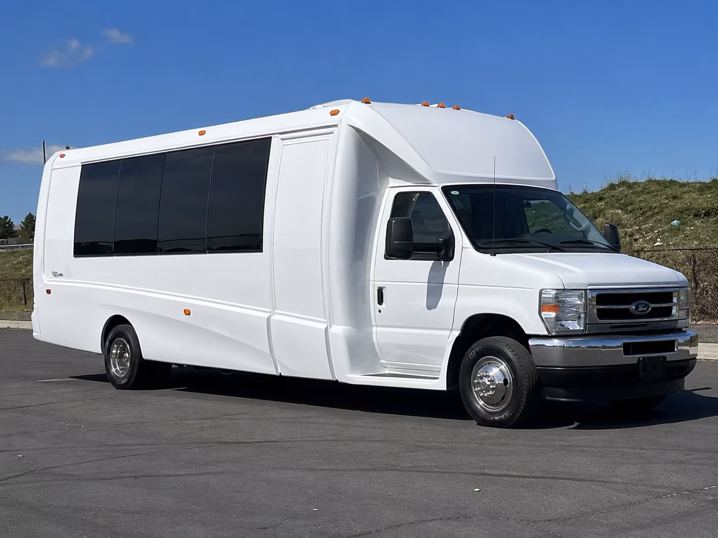 Overland Park Winery Tour & Pub Crawl Transportation onboard seating